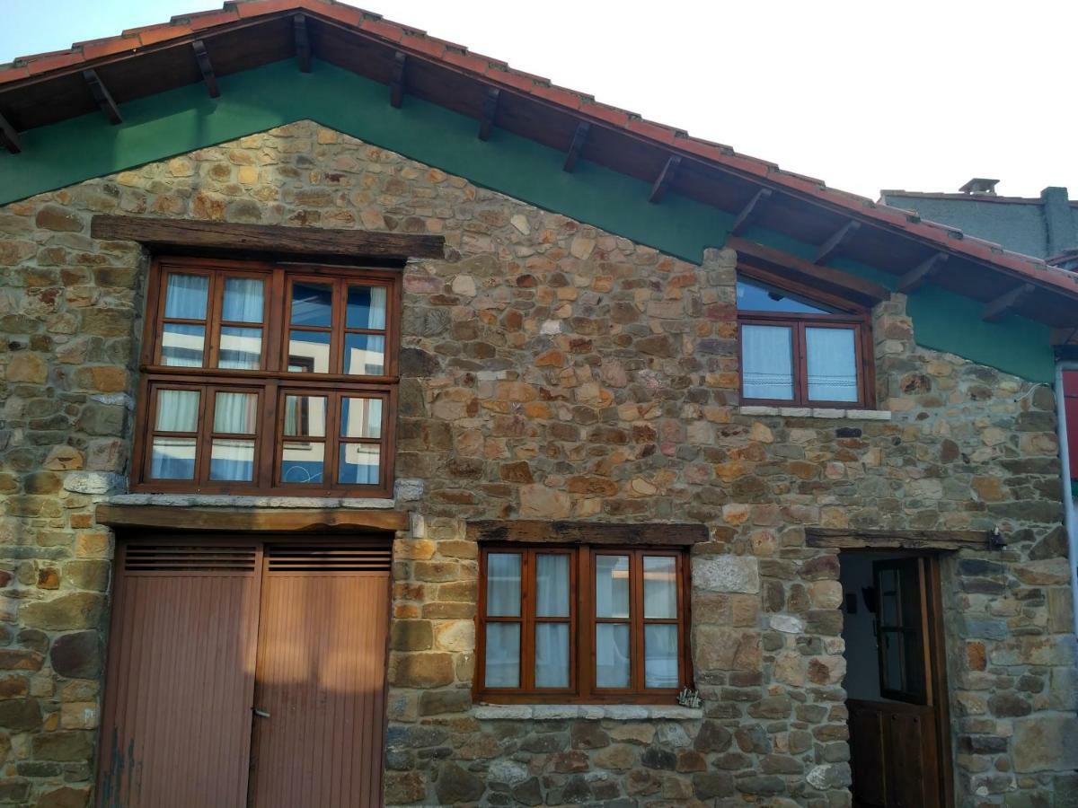 Aldea De Ribadesella Guest House Sardalla Exterior photo